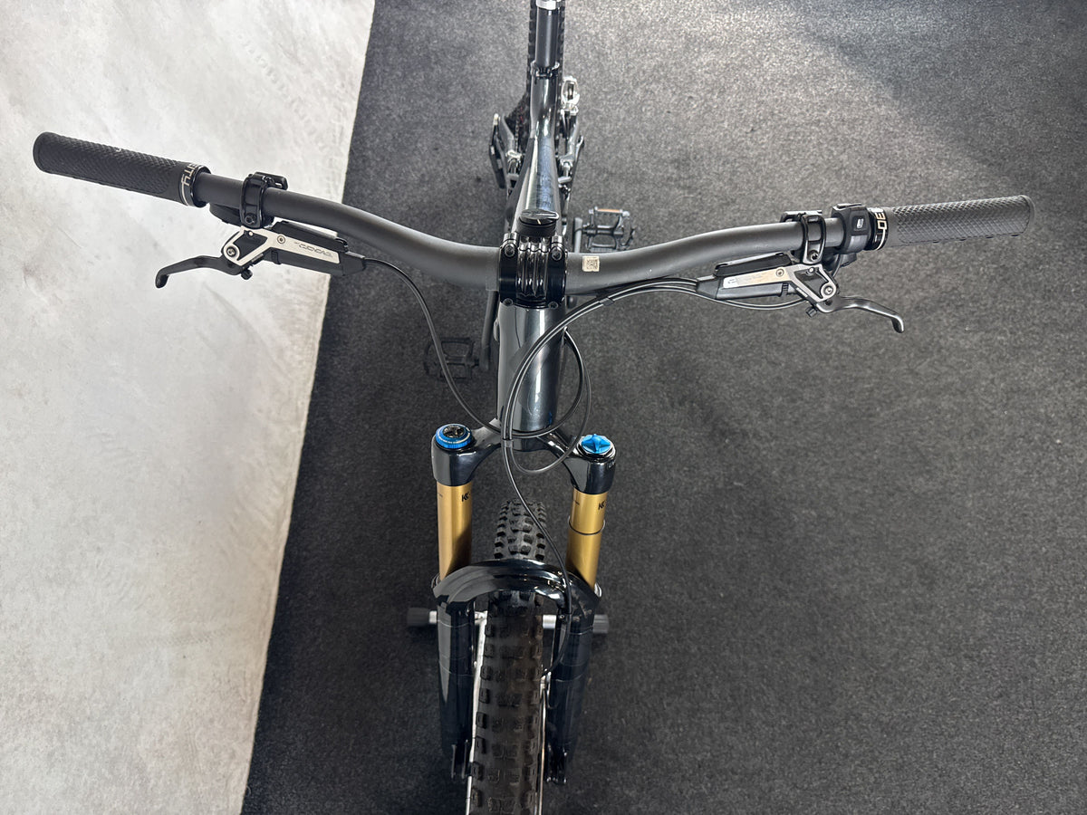 Bifoco — cockpit_von_vorne