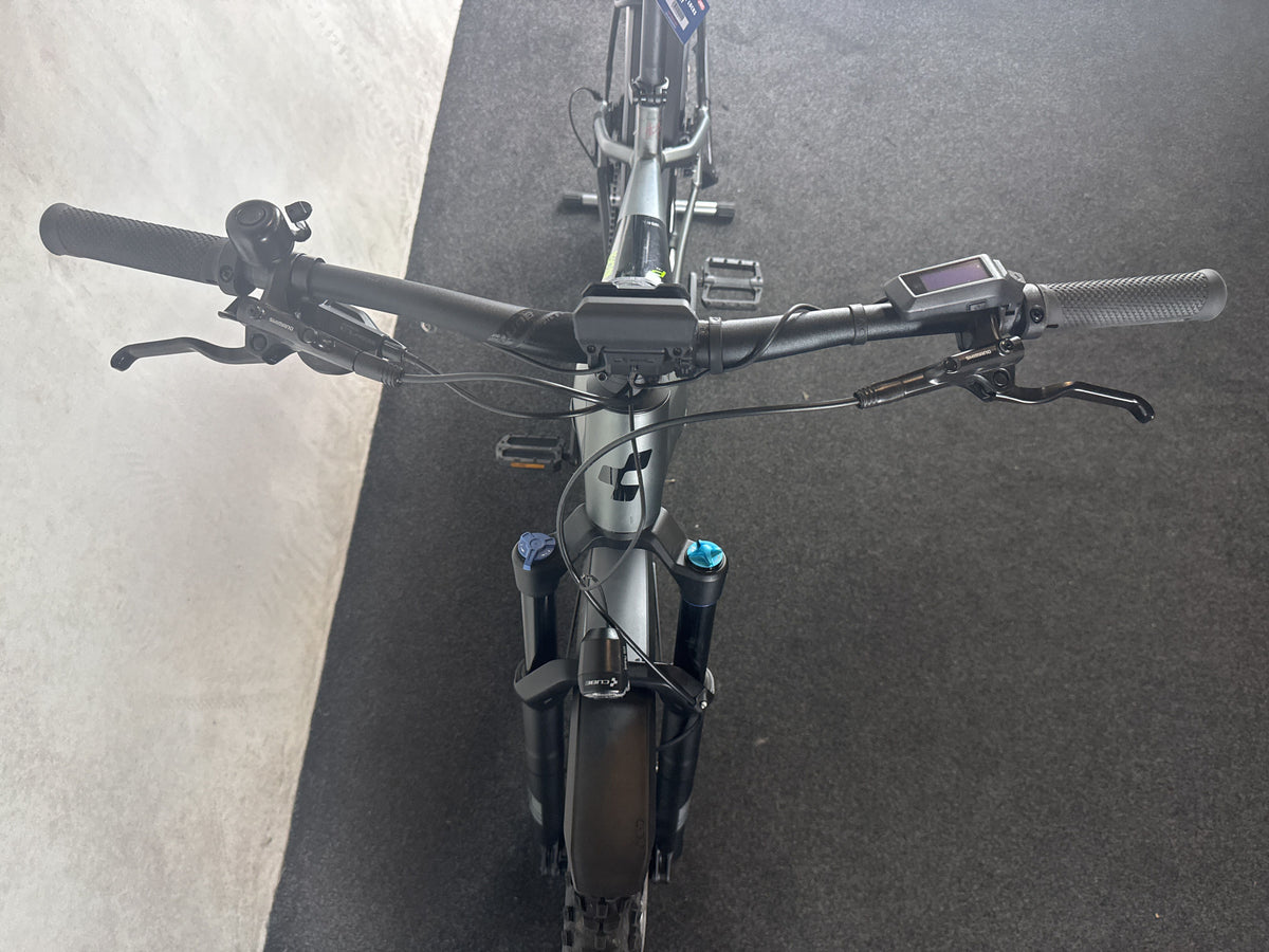 Bifoco — cockpit_von_vorne