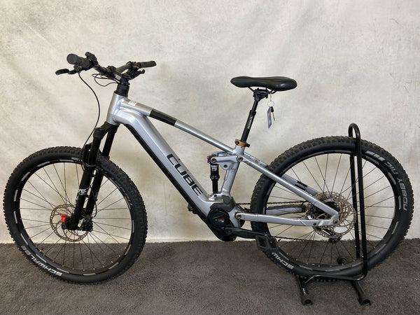 Cube Stereo Hybrid 120 Race