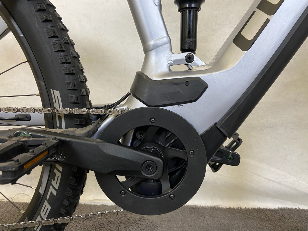 Cube Stereo Hybrid 120 Race
