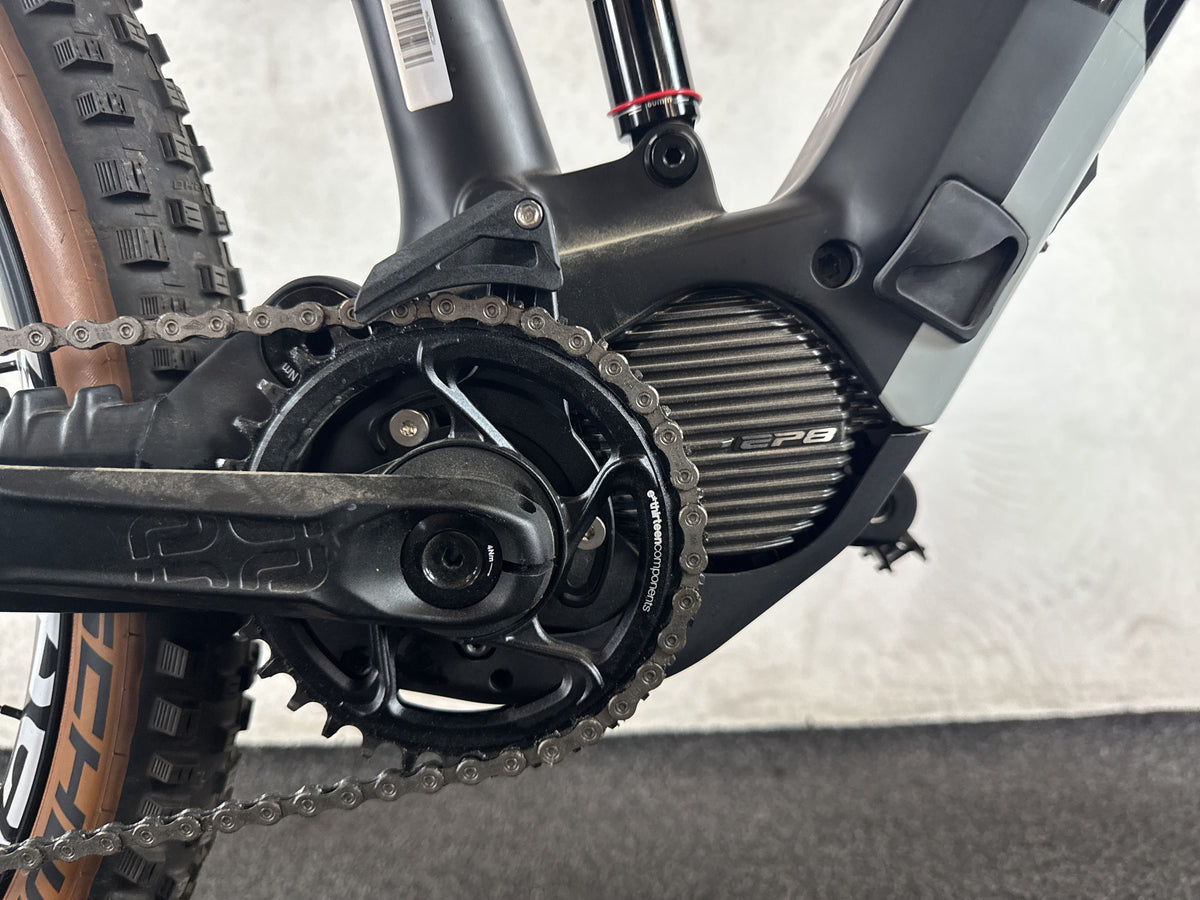 Bifoco — motor_rechts