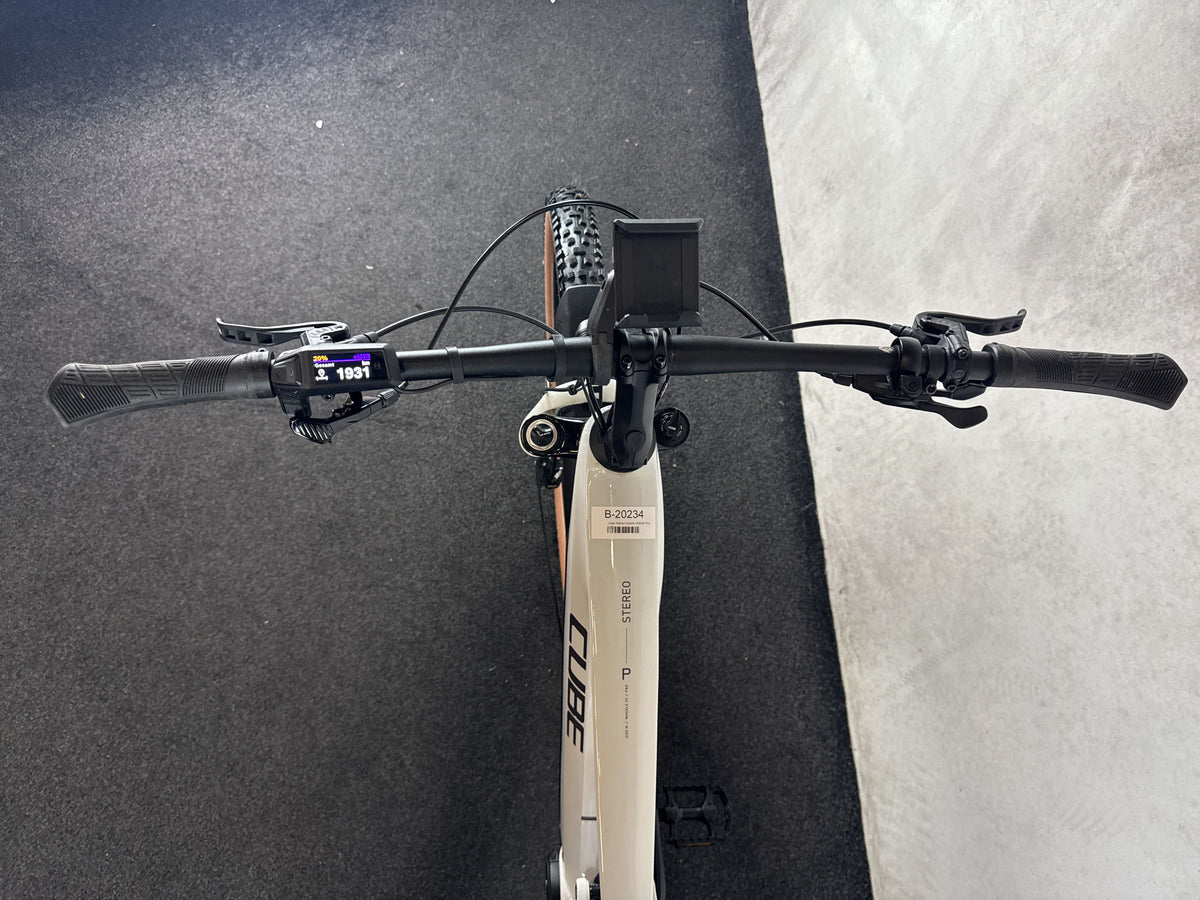 Bifoco — cockpit_fahrersicht