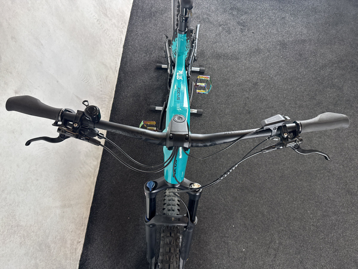Bifoco — cockpit_von_vorne