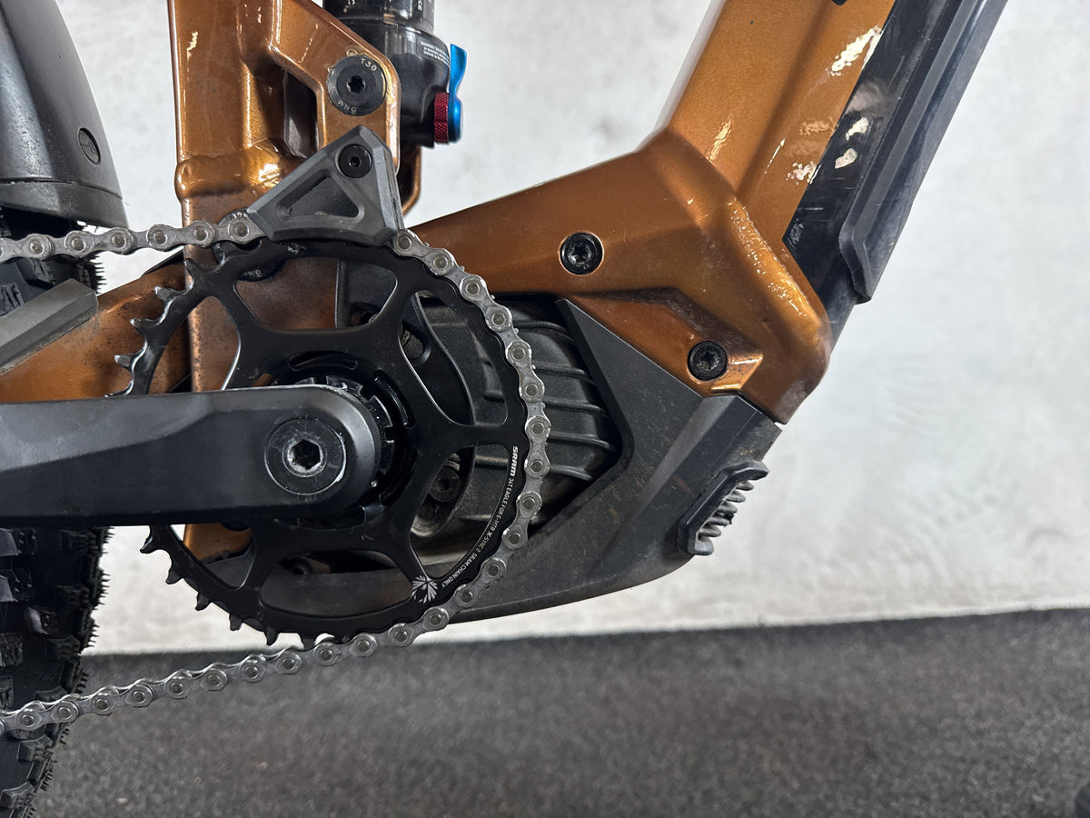 Bifoco — motor_rechts