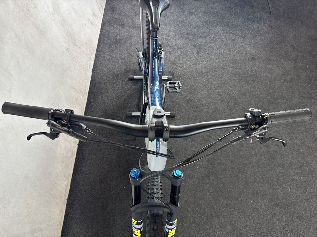 Bifoco — cockpit_von_vorne