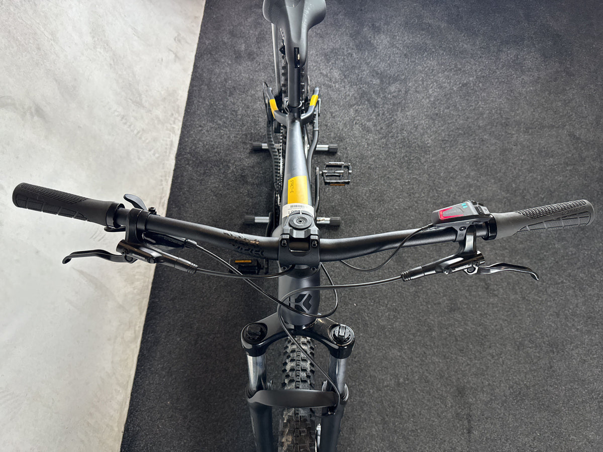 Bifoco — cockpit_von_vorne