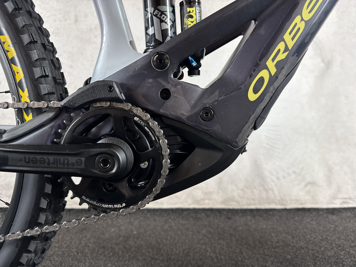 Bifoco — motor_rechts