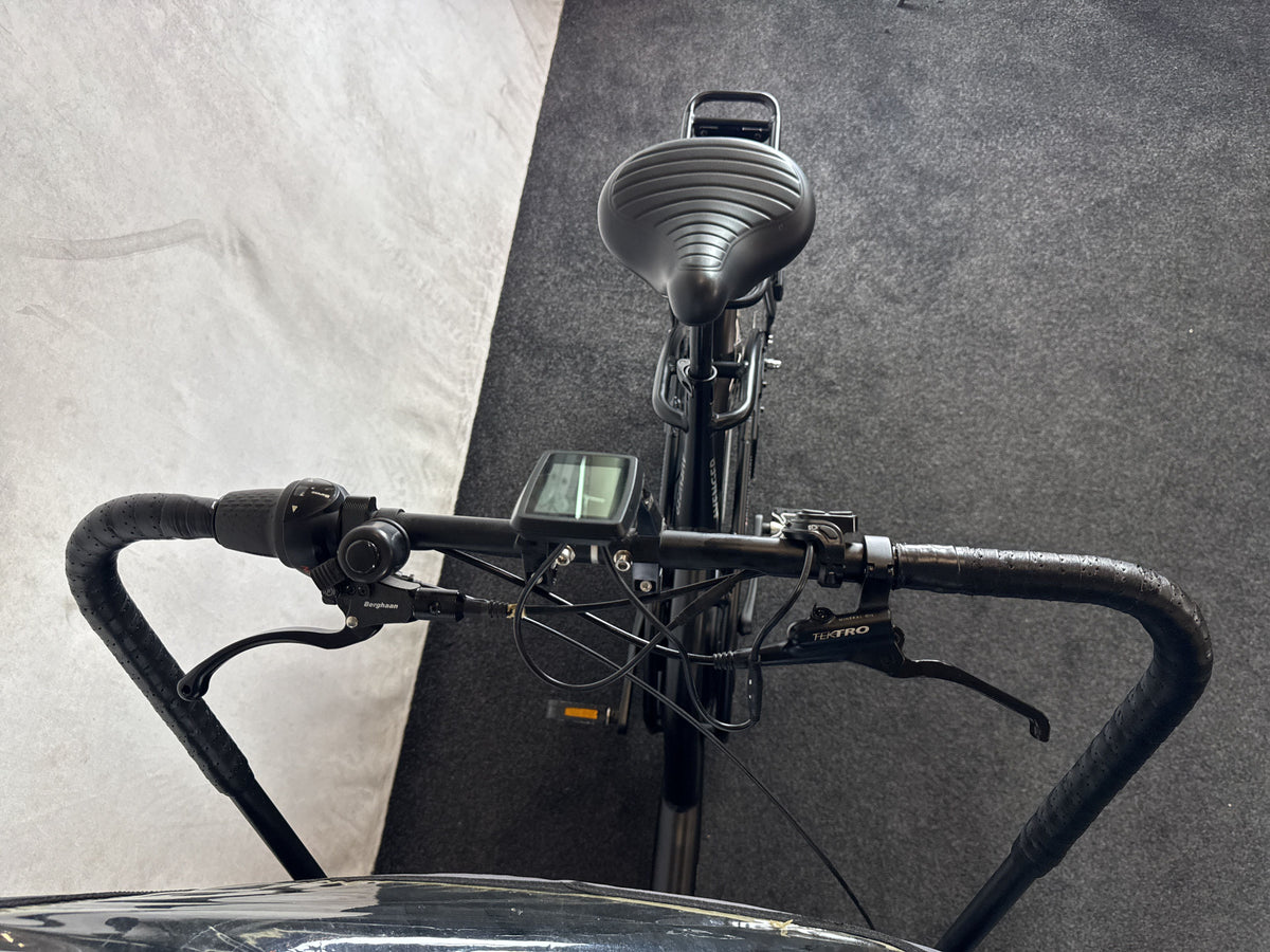 Bifoco — cockpit_von_vorne