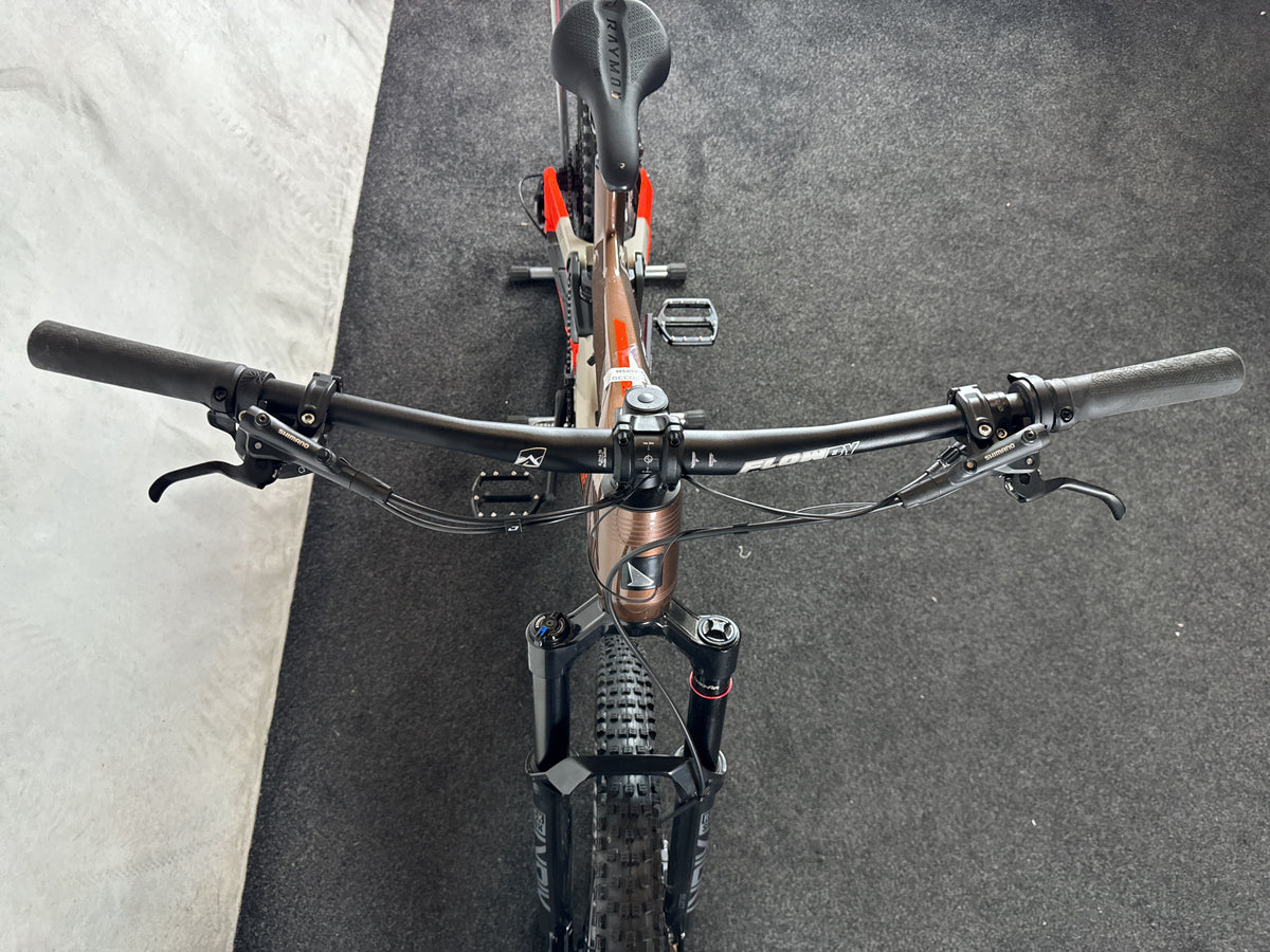 Bifoco — cockpit_von_vorne