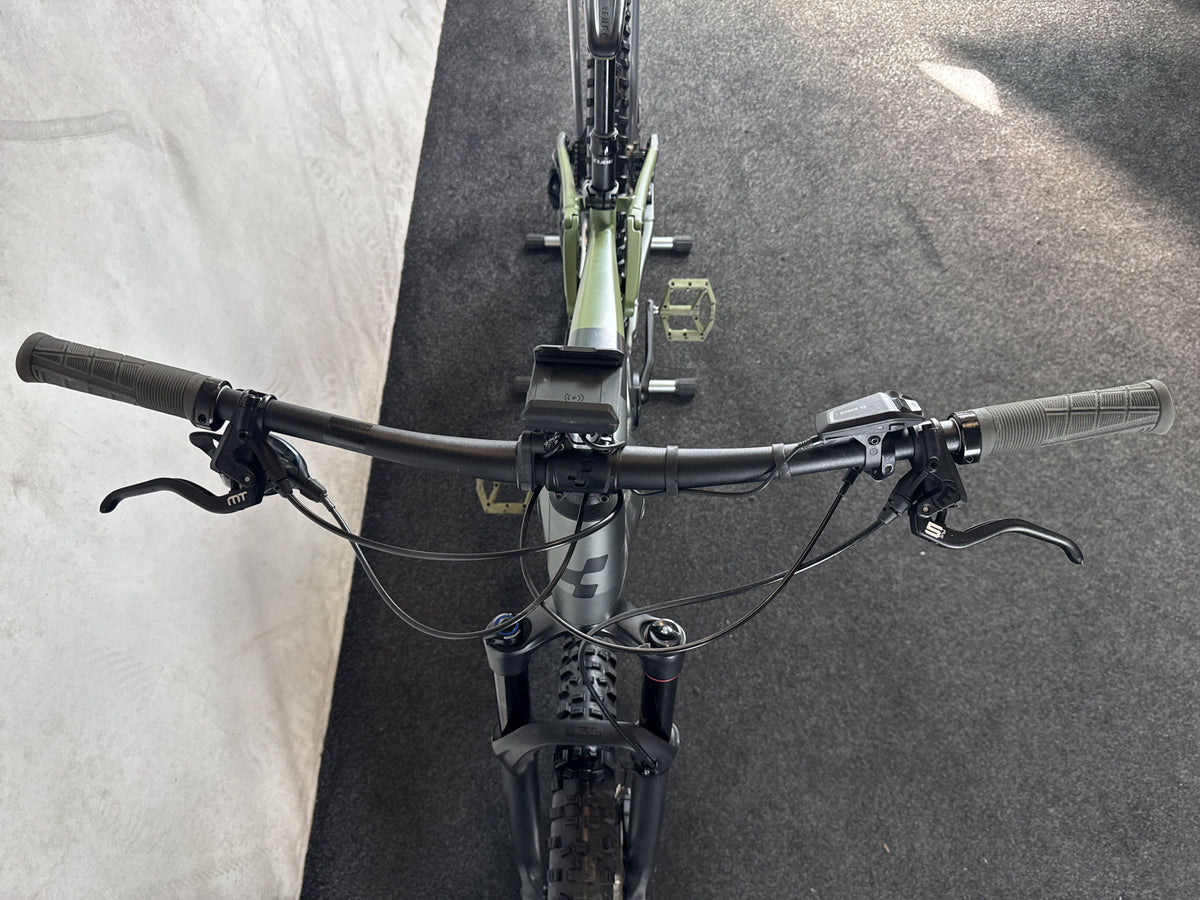 Bifoco — cockpit_von_vorne