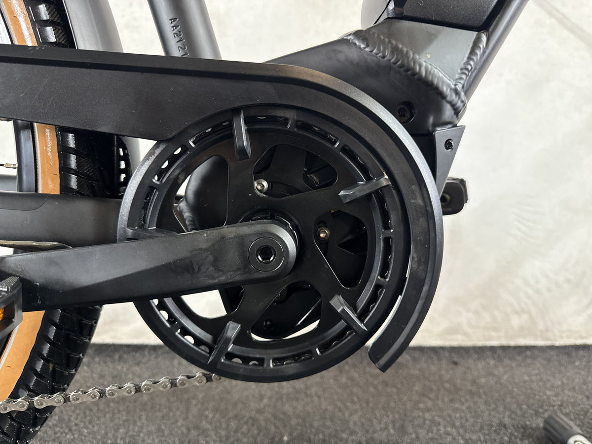 Bifoco — motor_rechts