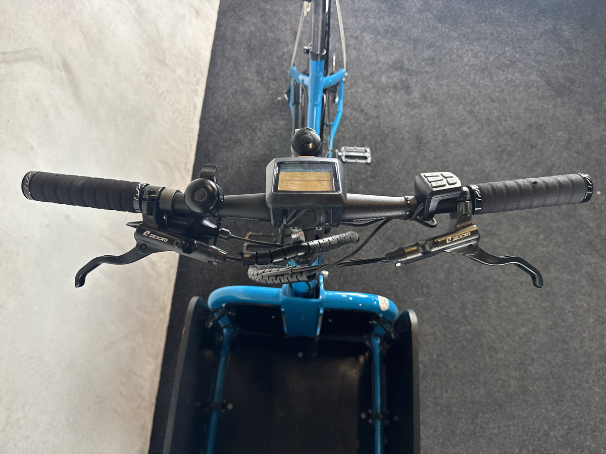 Bifoco — cockpit_von_vorne