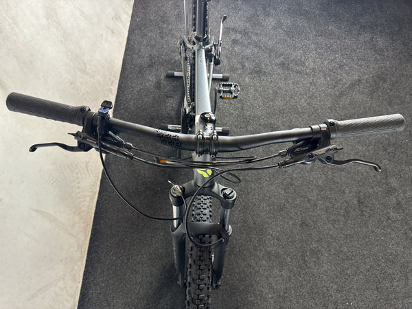 Carver Strict 130 – Bild 3
