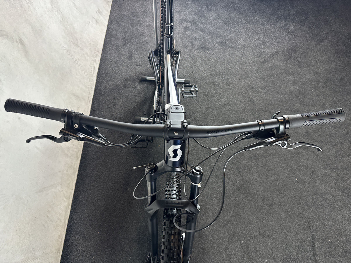 Bifoco — cockpit_von_vorne