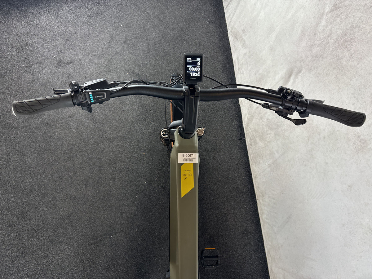 Kalkhoff Entice 7.B Advance+ gebraucht – Cockpit aus Fahrersicht