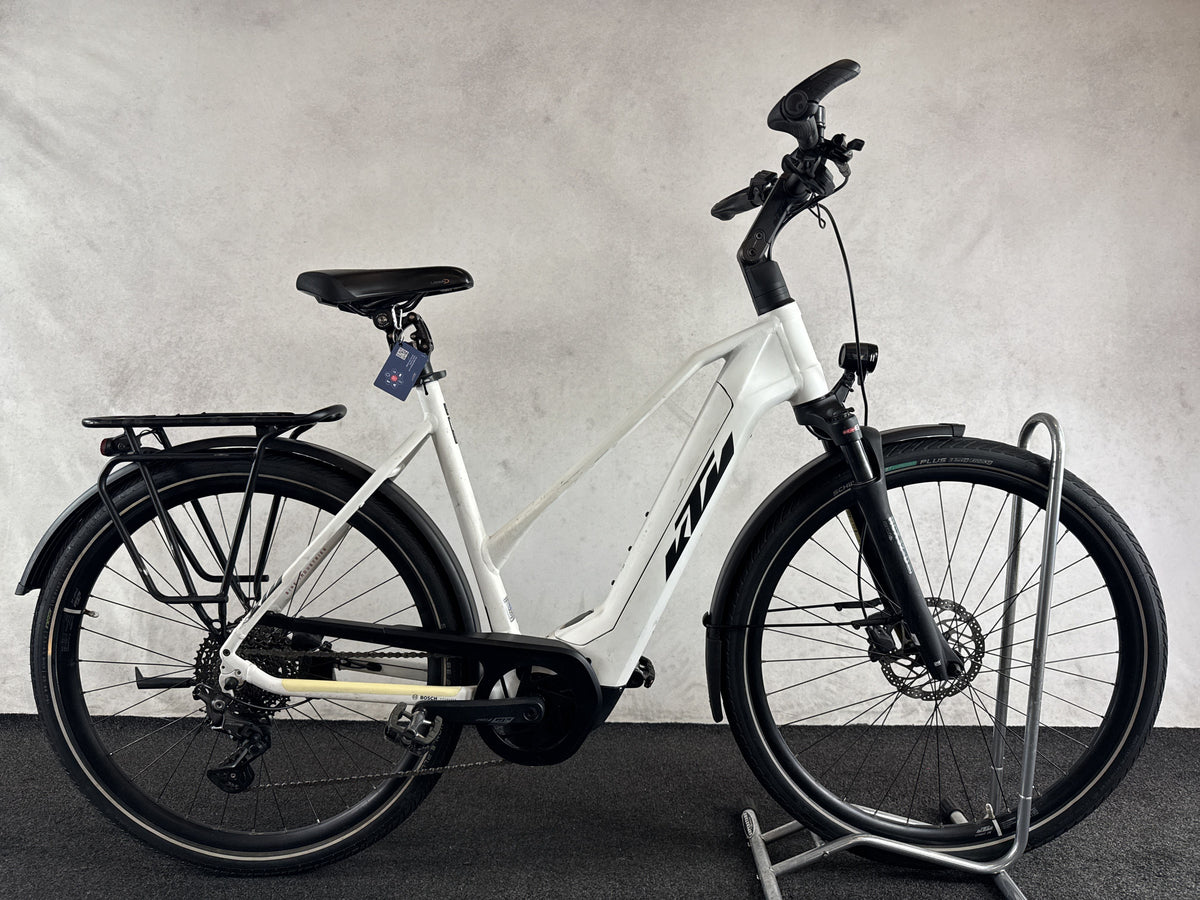 KTM CENTO 10 Plus gebraucht – Seitenansicht rechts