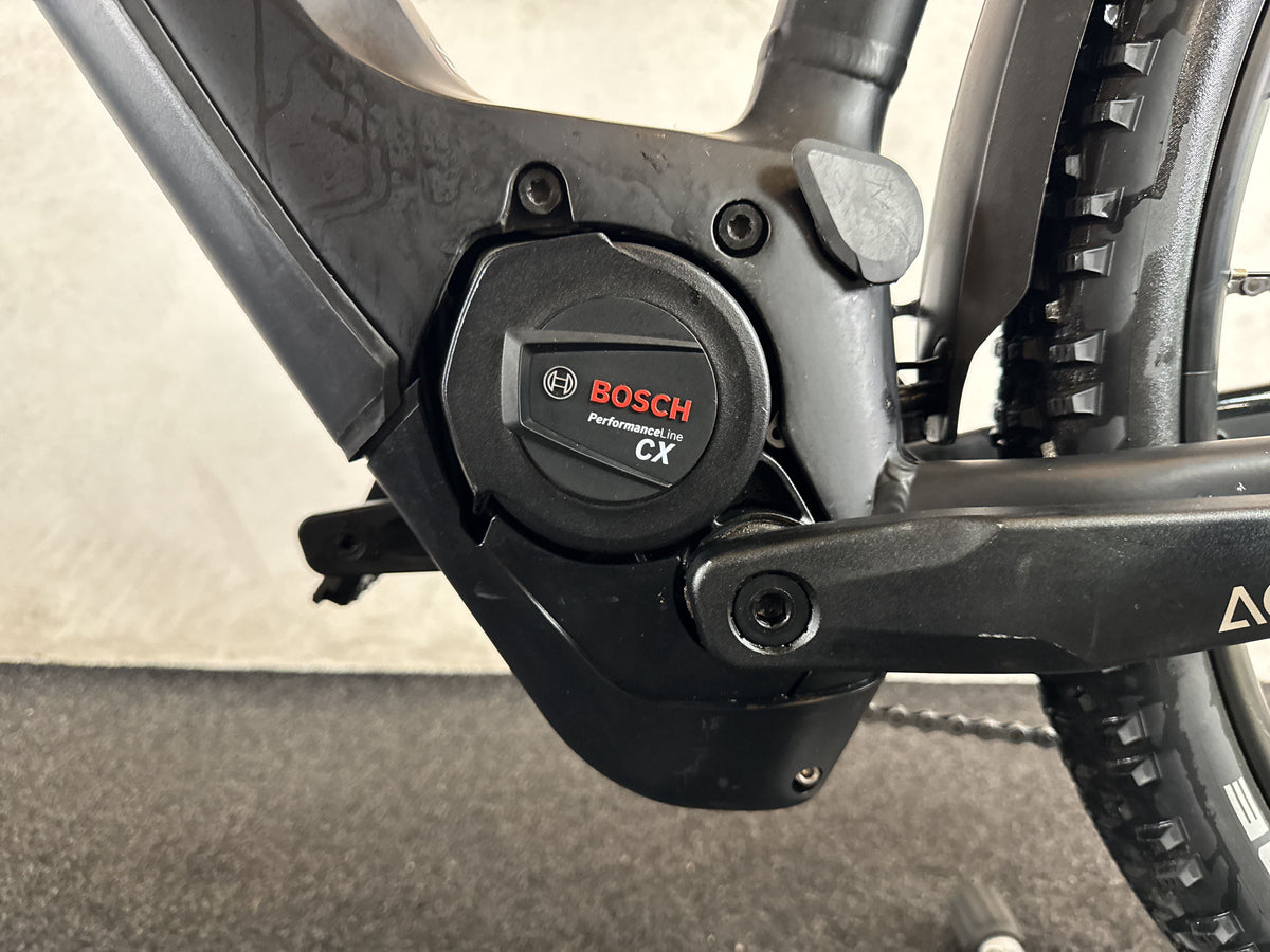 CUBE Nuride Hybrid Pro 625 Allroad gebraucht – Motor von links