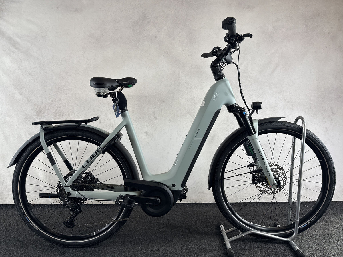 CUBE Kathmandu Hybrid EXC 800 gebraucht – Seitenansicht rechts