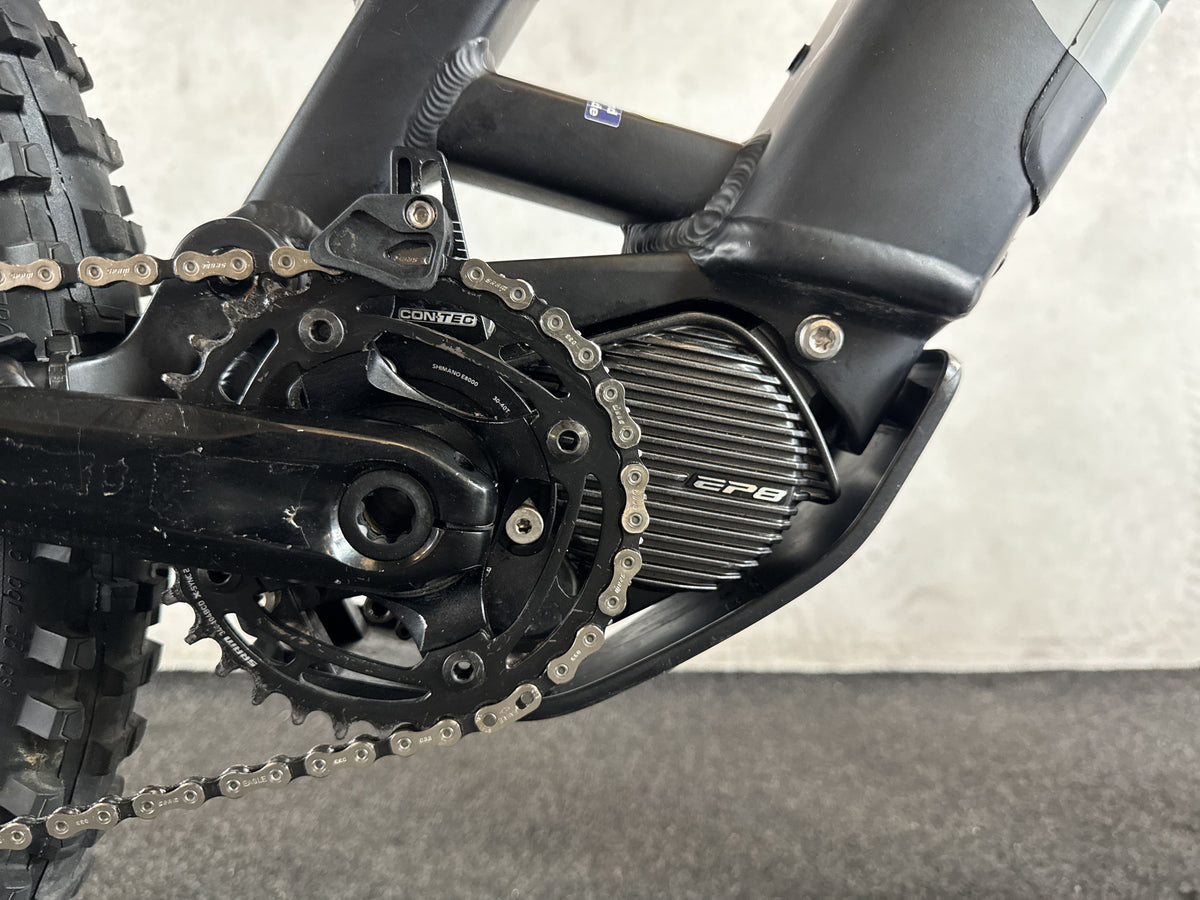 Husqvarna Hard Cross HC4 gebraucht – Motor von rechts