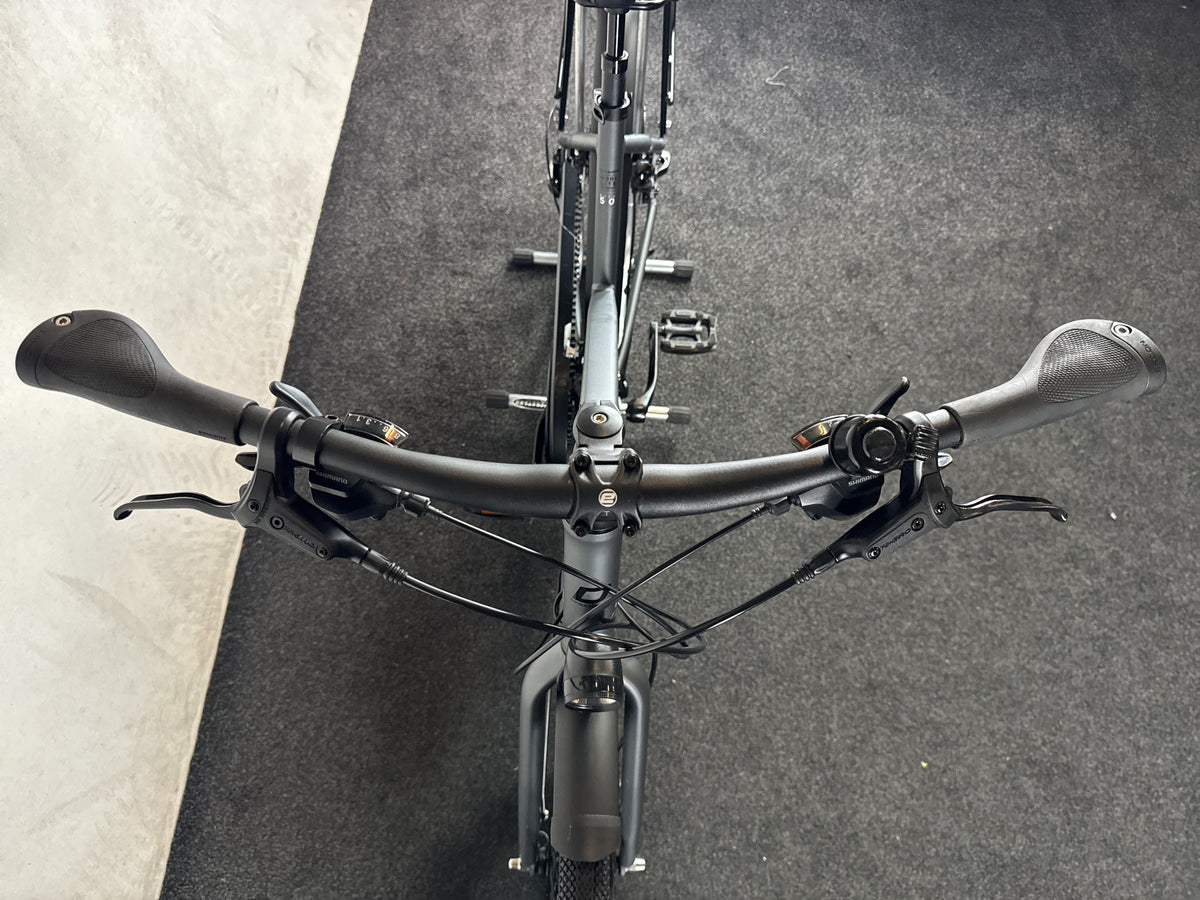 Dynamics Magic Road gebraucht – Cockpit von vorne
