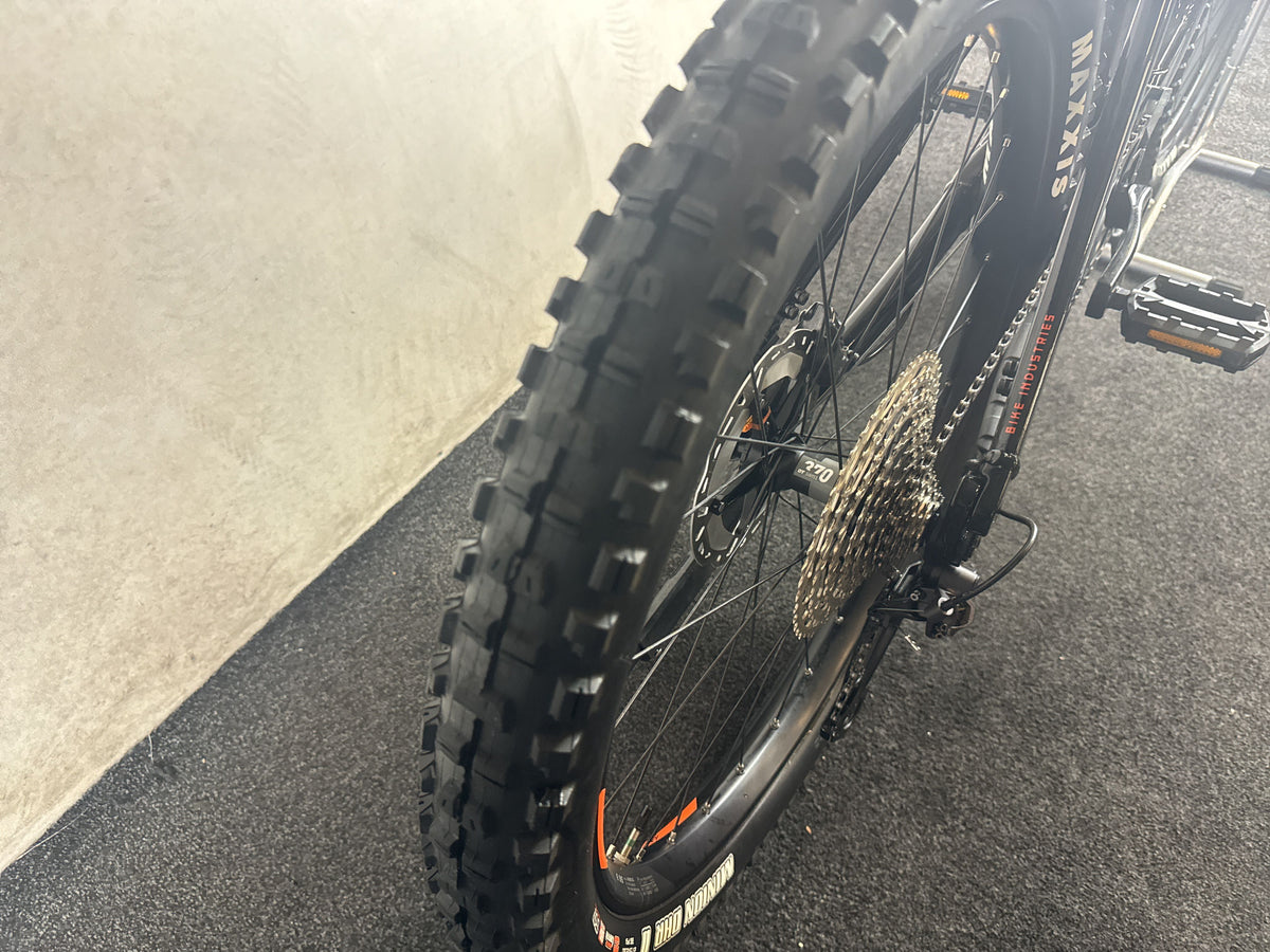 KTM Macina Kapoho Master gebraucht – Hinterrad