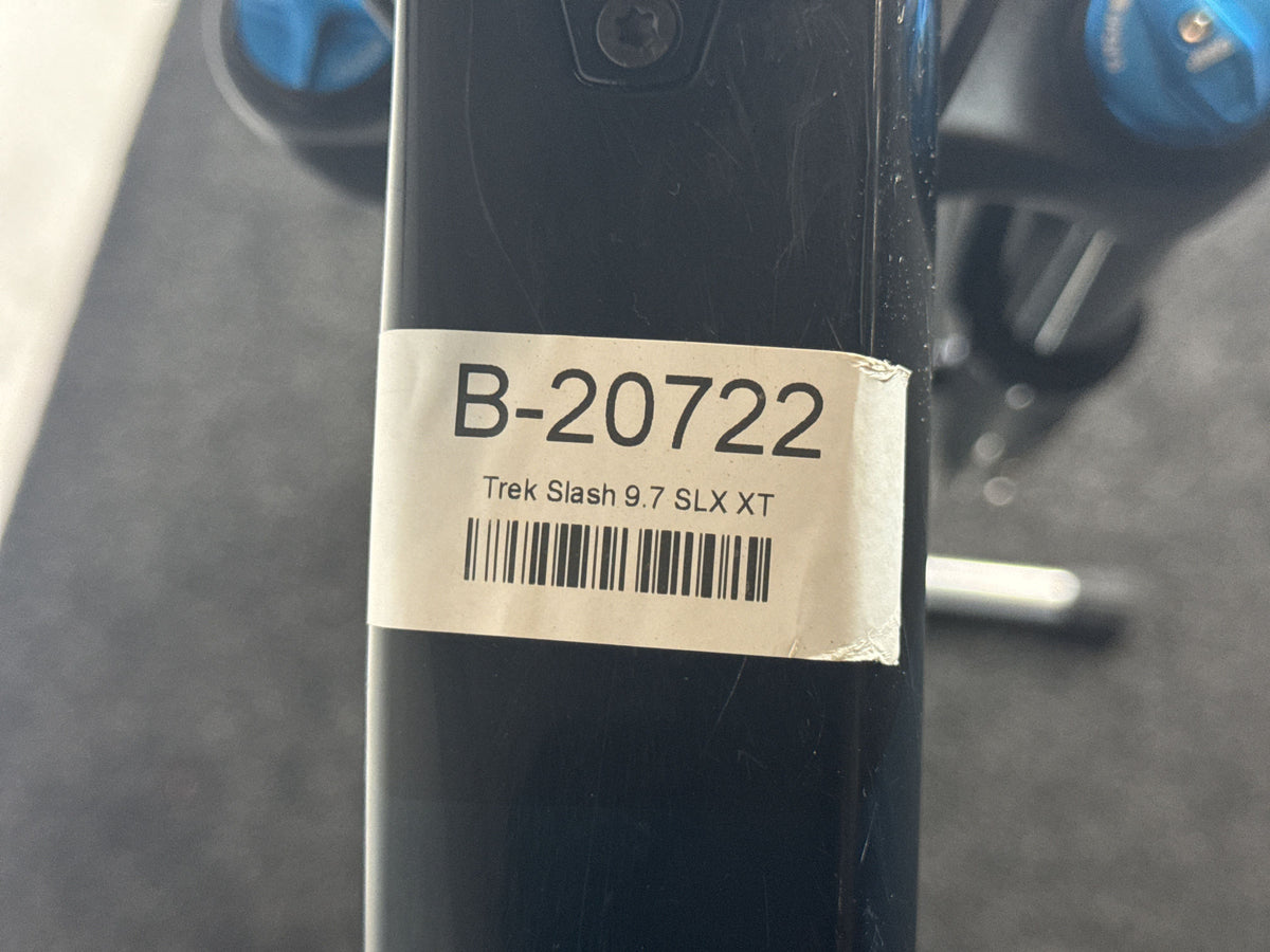 Trek Slash 9.7 SLX/XT gebraucht – Rahmennummer-Etikett