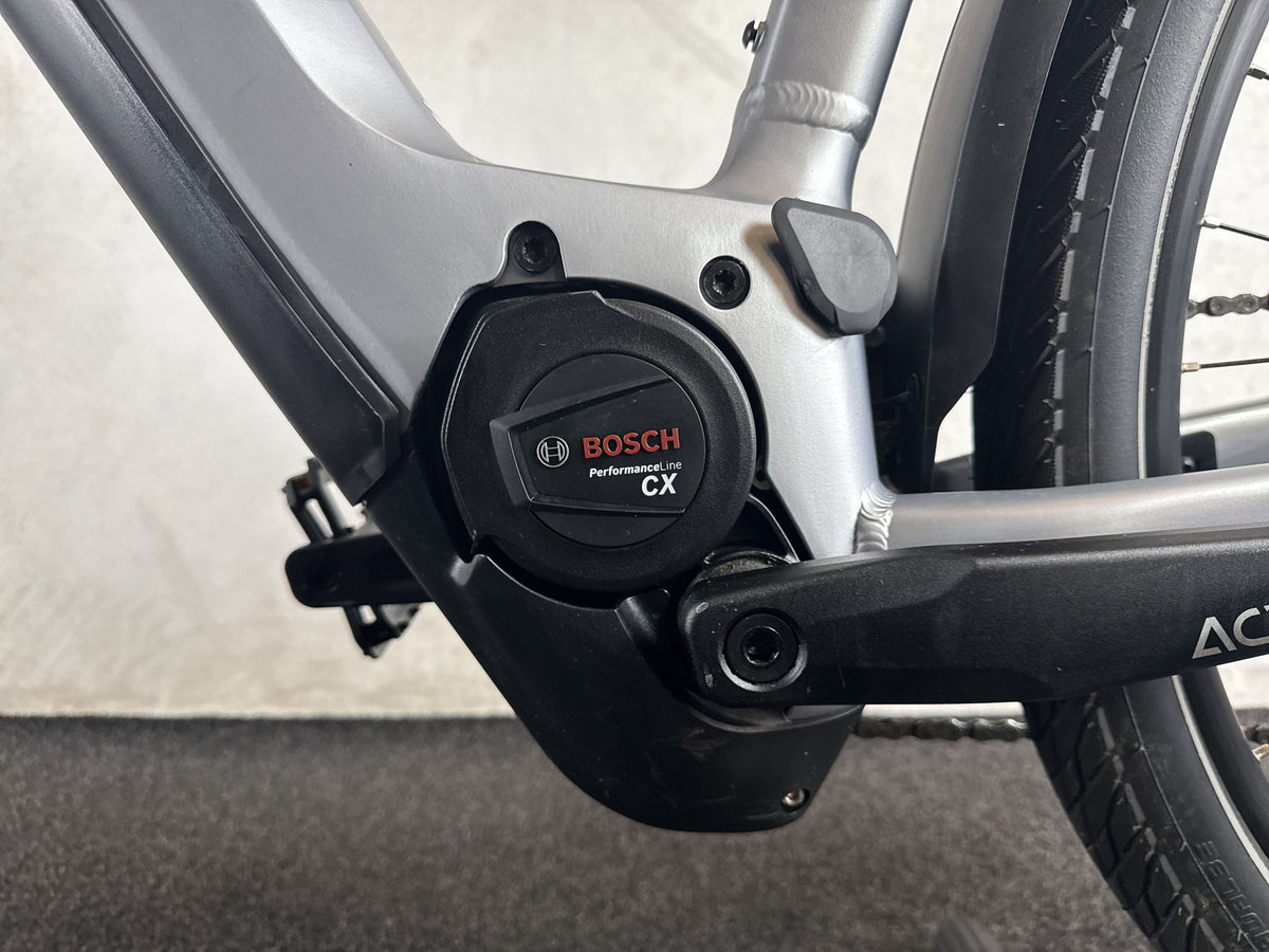 CUBE Kathmandu Hybrid SLX 750 gebraucht – Motor von links