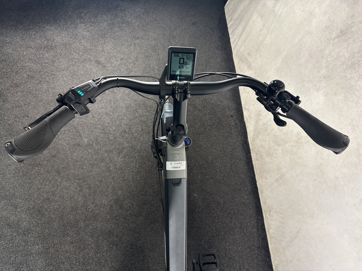 Kalkhoff Endeavour 3.B Move gebraucht – Cockpit aus Fahrersicht