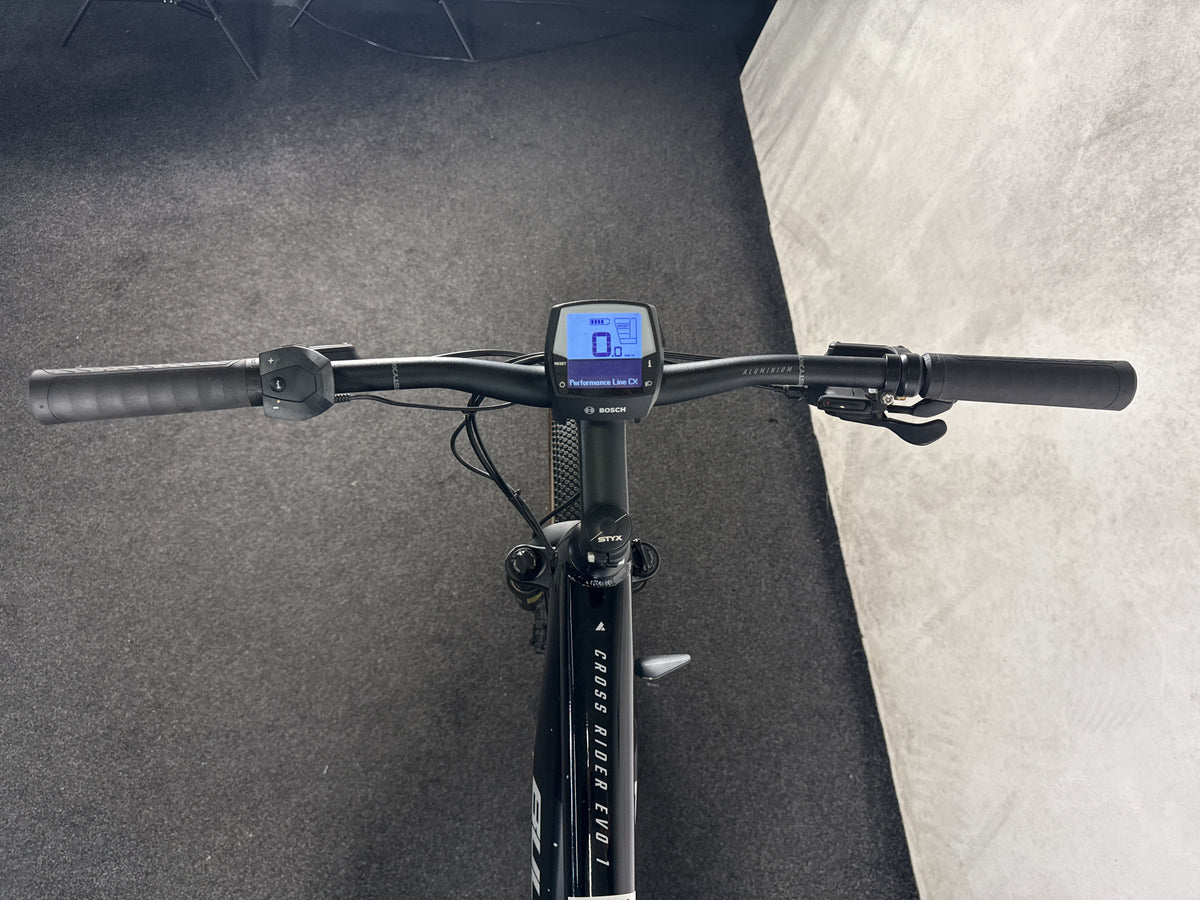 Bulls Cross Rider Evo 1 gebraucht – Cockpit aus Fahrersicht