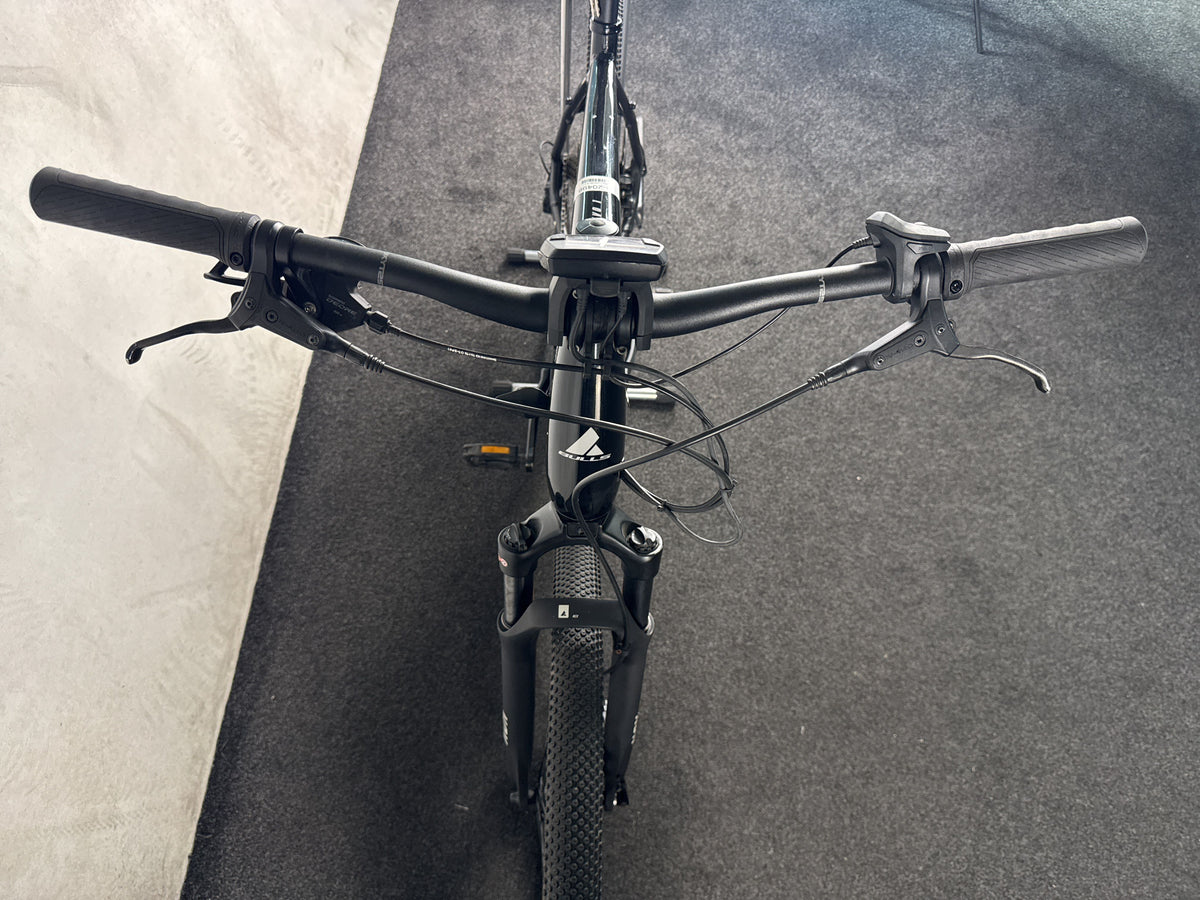 Bulls Cross Rider Evo 1 gebraucht – Cockpit von vorne