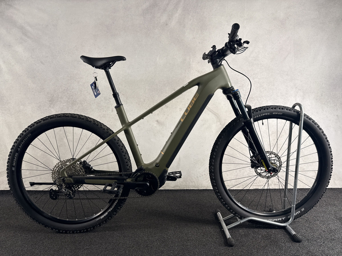 Cube Reaction Hybrid Pro 800 Dusty Olive n Gold 2025 - Hardtail gebraucht – Seitenansicht rechts