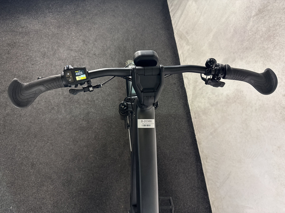 Riese & Müller Delite 5 GT Pinion gebraucht – Cockpit aus Fahrersicht