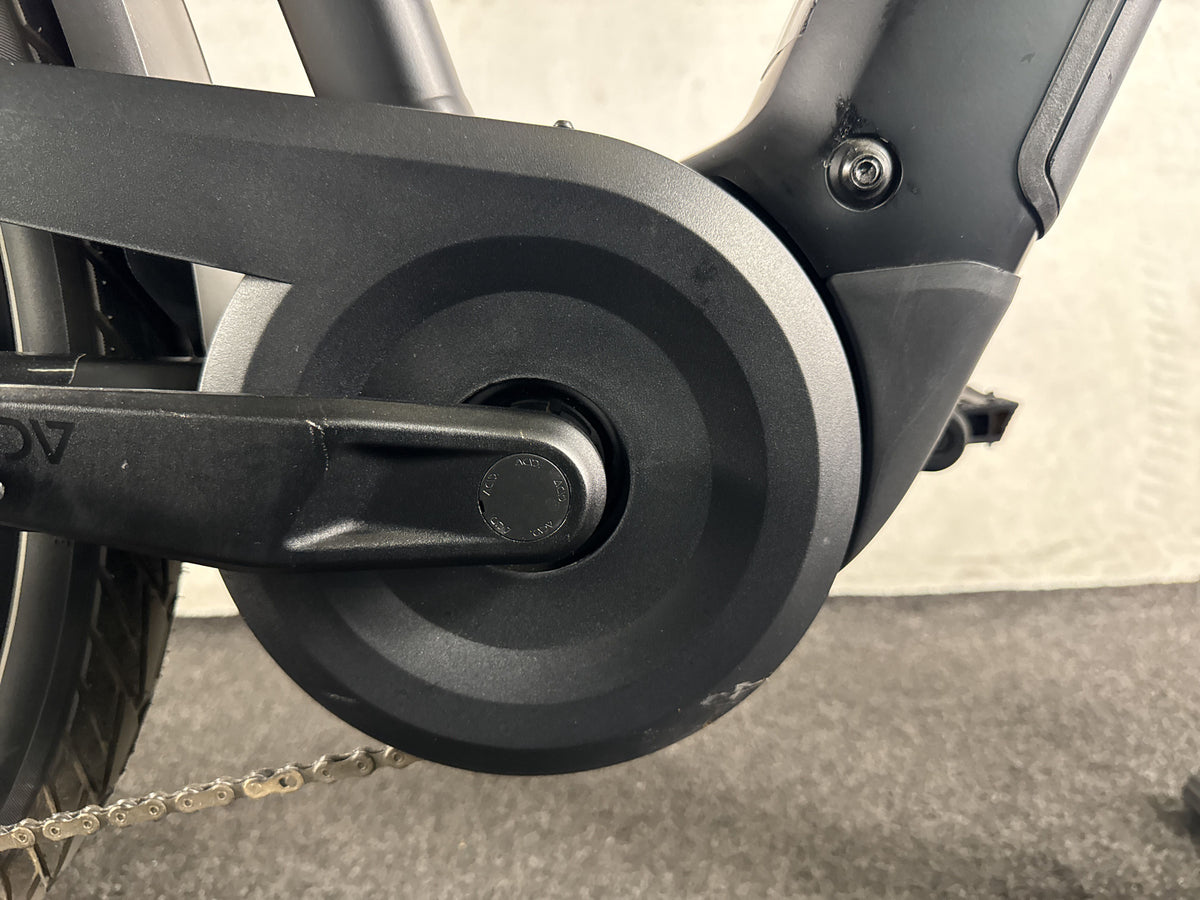 CUBE Kathmandu Hybrid EXC 800 gebraucht – Motor von rechts