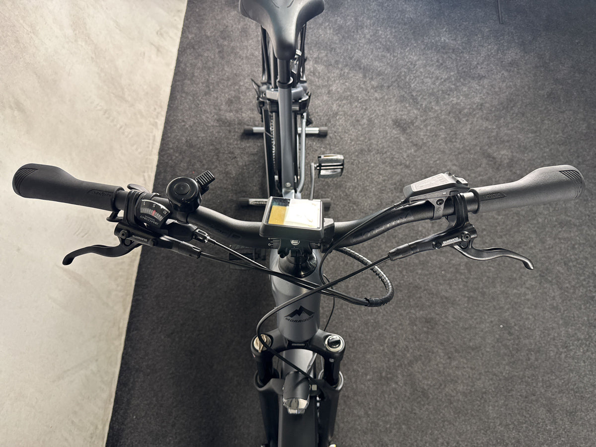 Morrison SUB 5.0 Dark Grey gebraucht – Cockpit von vorne