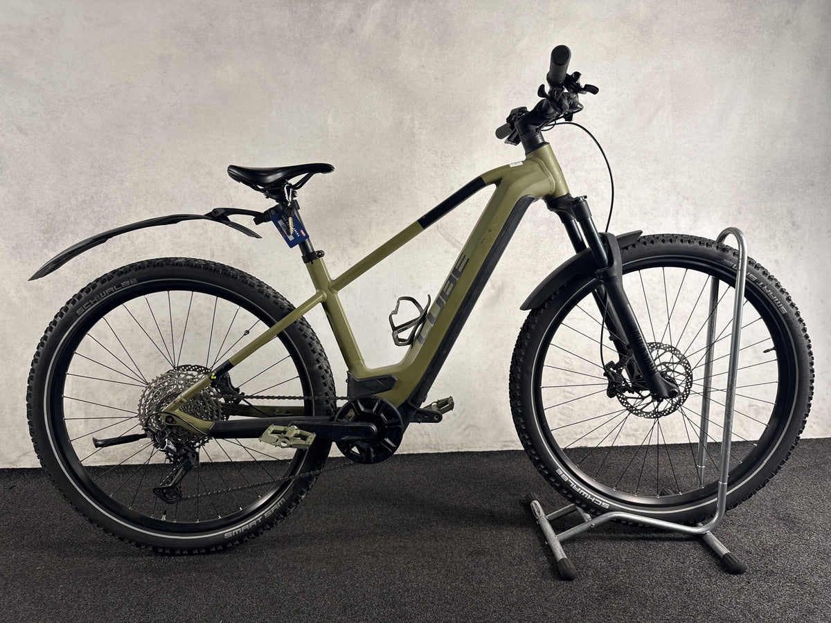 Cube Reaction Hybrid Race 750 gebraucht – Seitenansicht rechts