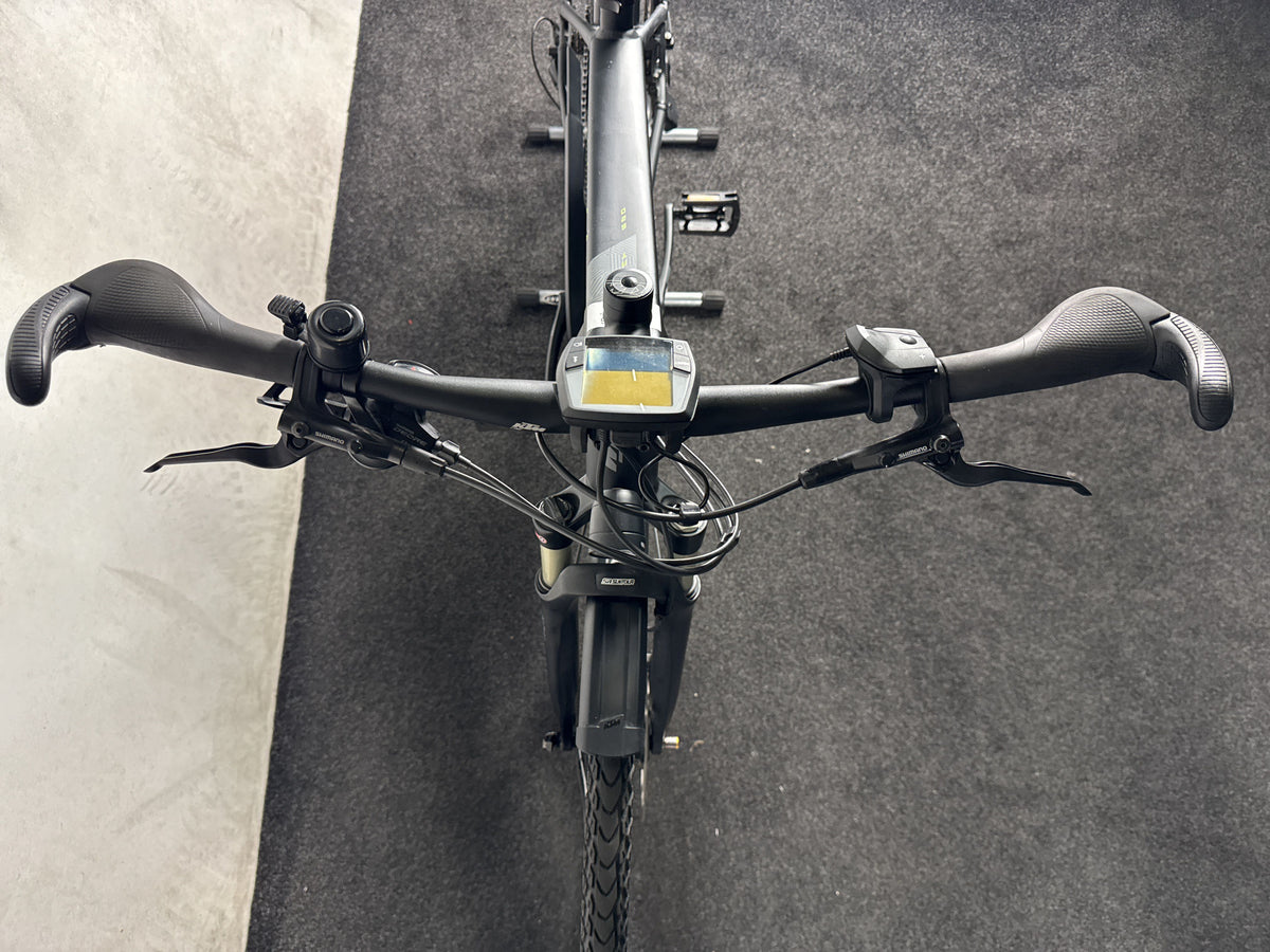 KTM MACINA SPORT 620 gebraucht – Cockpit von vorne