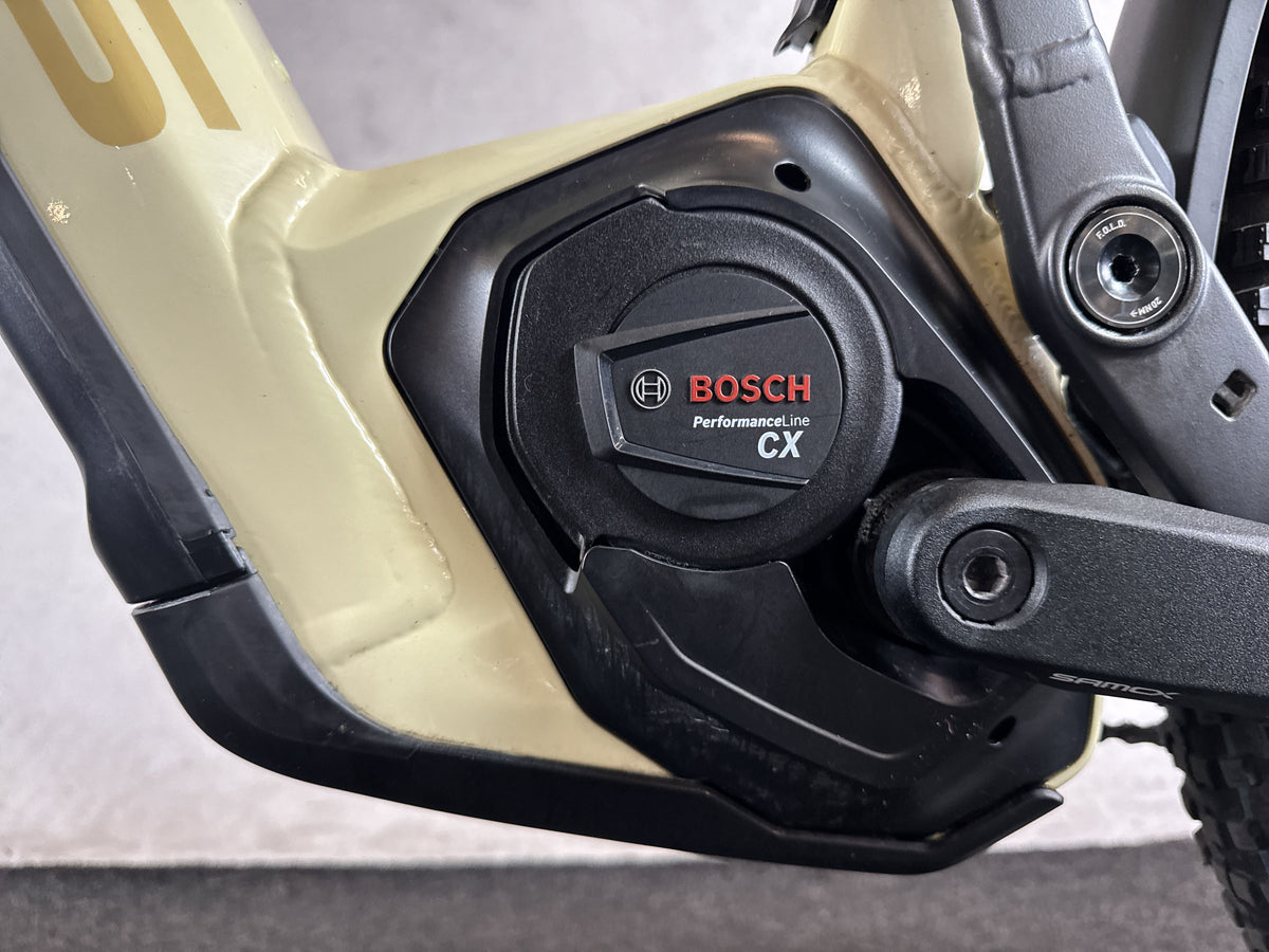 Focus Thron² 6.8 EQP gebraucht – Motor von links