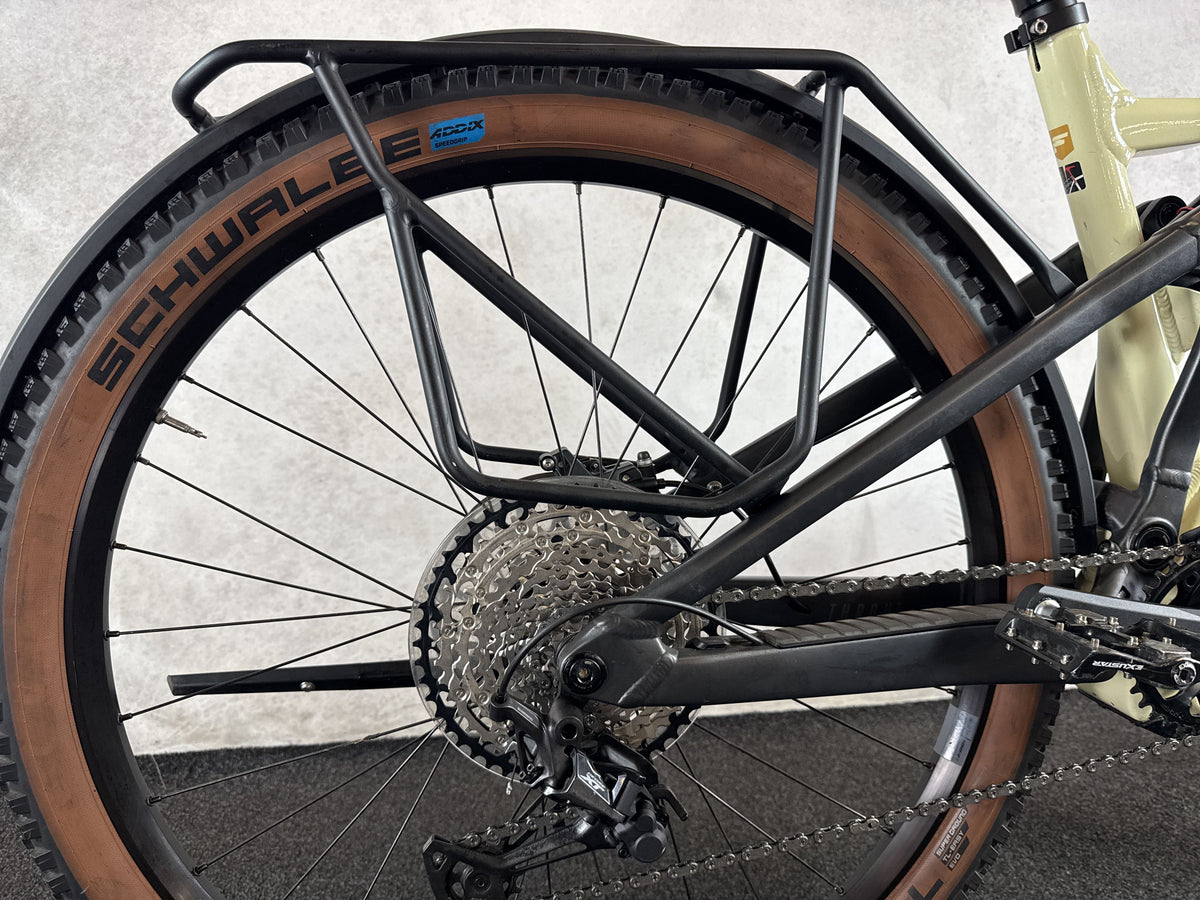 Focus Thron² 6.8 EQP gebraucht – Hinterradnabe und Schaltung