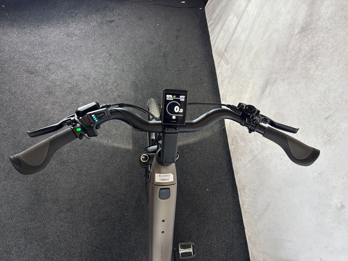 KTM Macina City 810 Belt gebraucht – Cockpit aus Fahrersicht