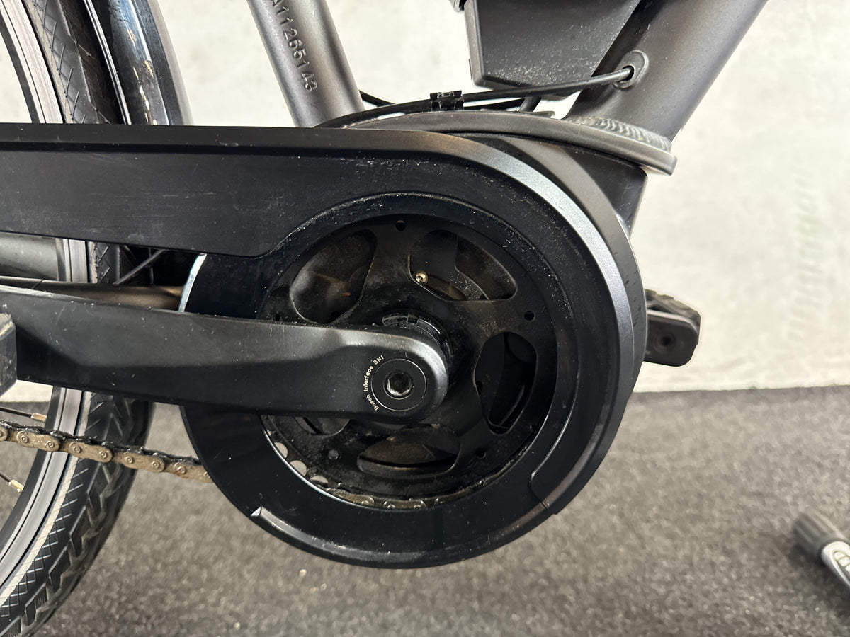 Triumph E-Cloud Plus 4 gebraucht – Motor von rechts