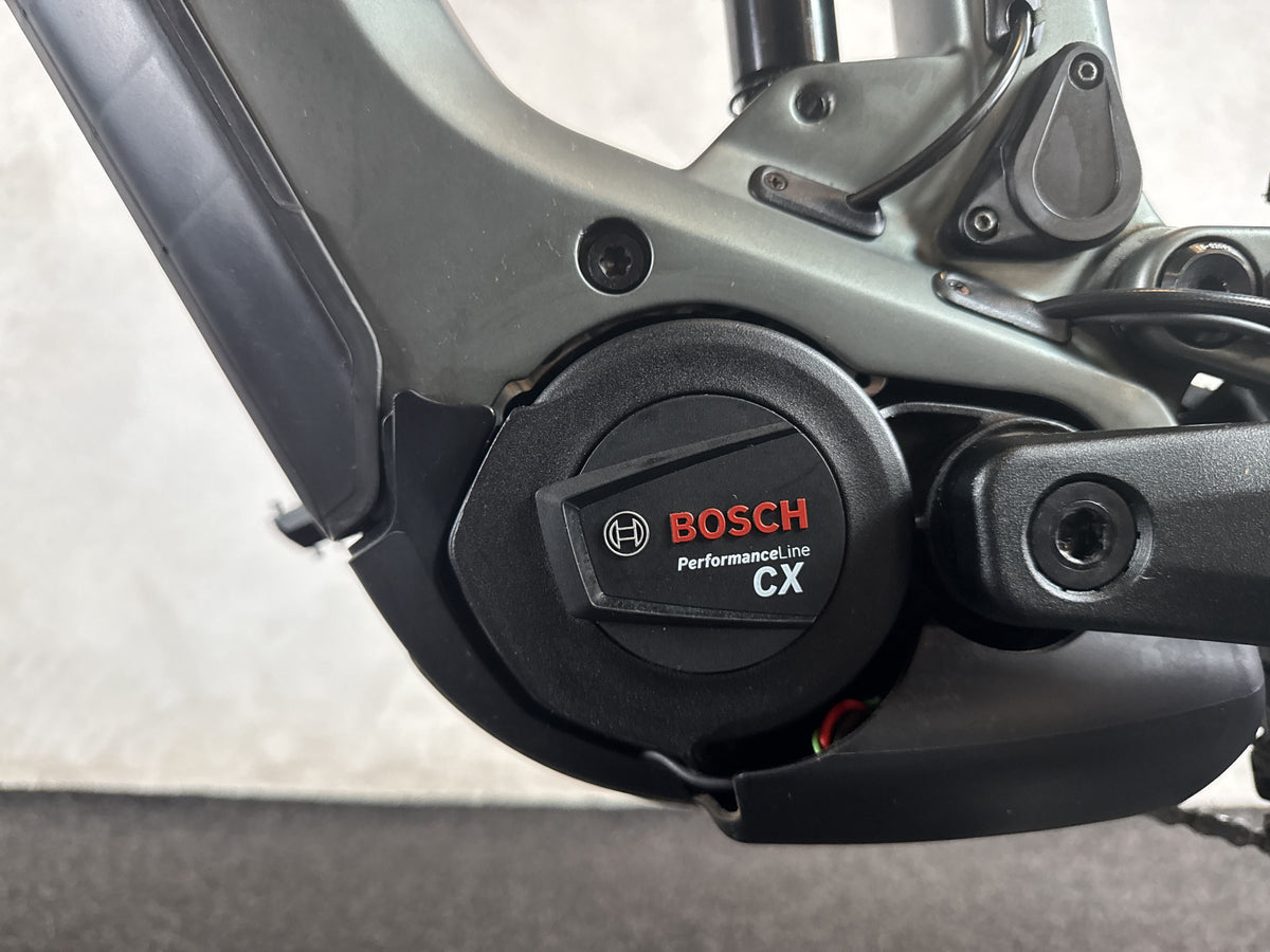 CUBE Stereo Hybrid 160 HPC TM 750 27.5 gebraucht – Motor von links