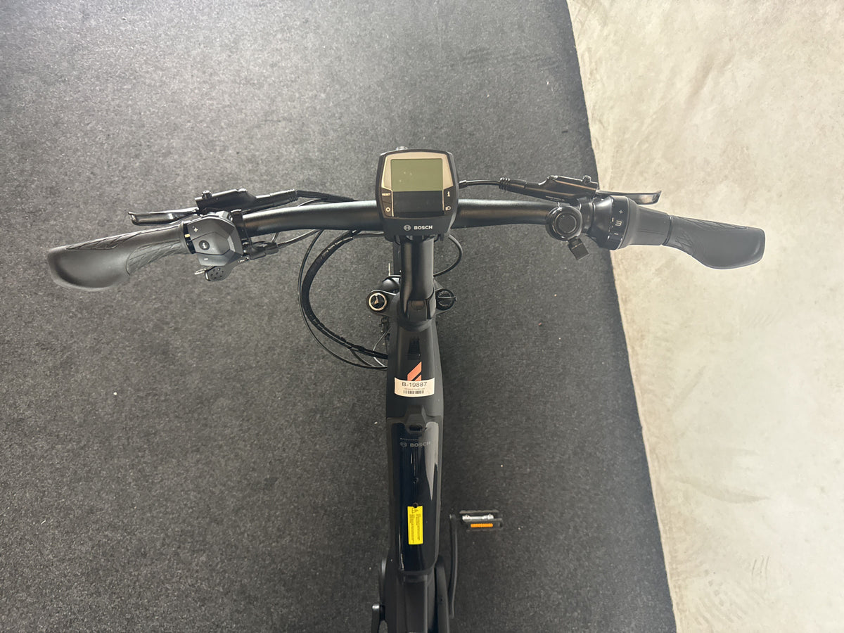 Stevens E-Courier Luxe Gent gebraucht – Cockpit aus Fahrersicht