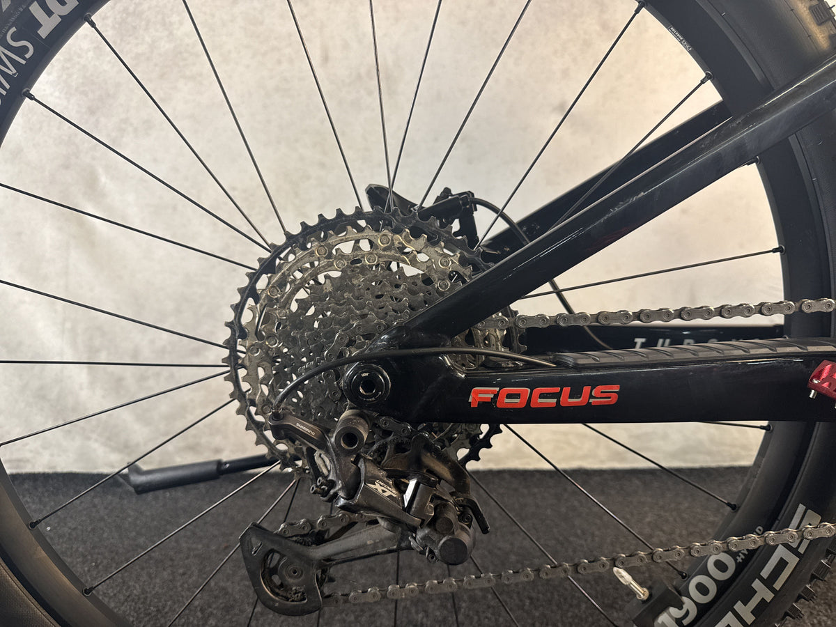 Focus THRON² 6.9 gebraucht – Hinterradnabe und Schaltung
