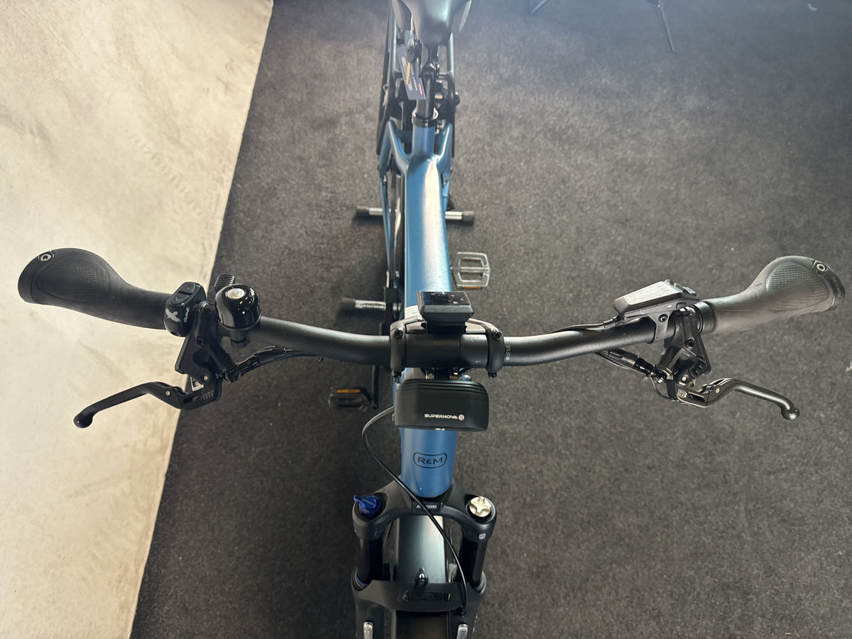 Riese & Müller Charger4 GT gebraucht – Cockpit von vorne
