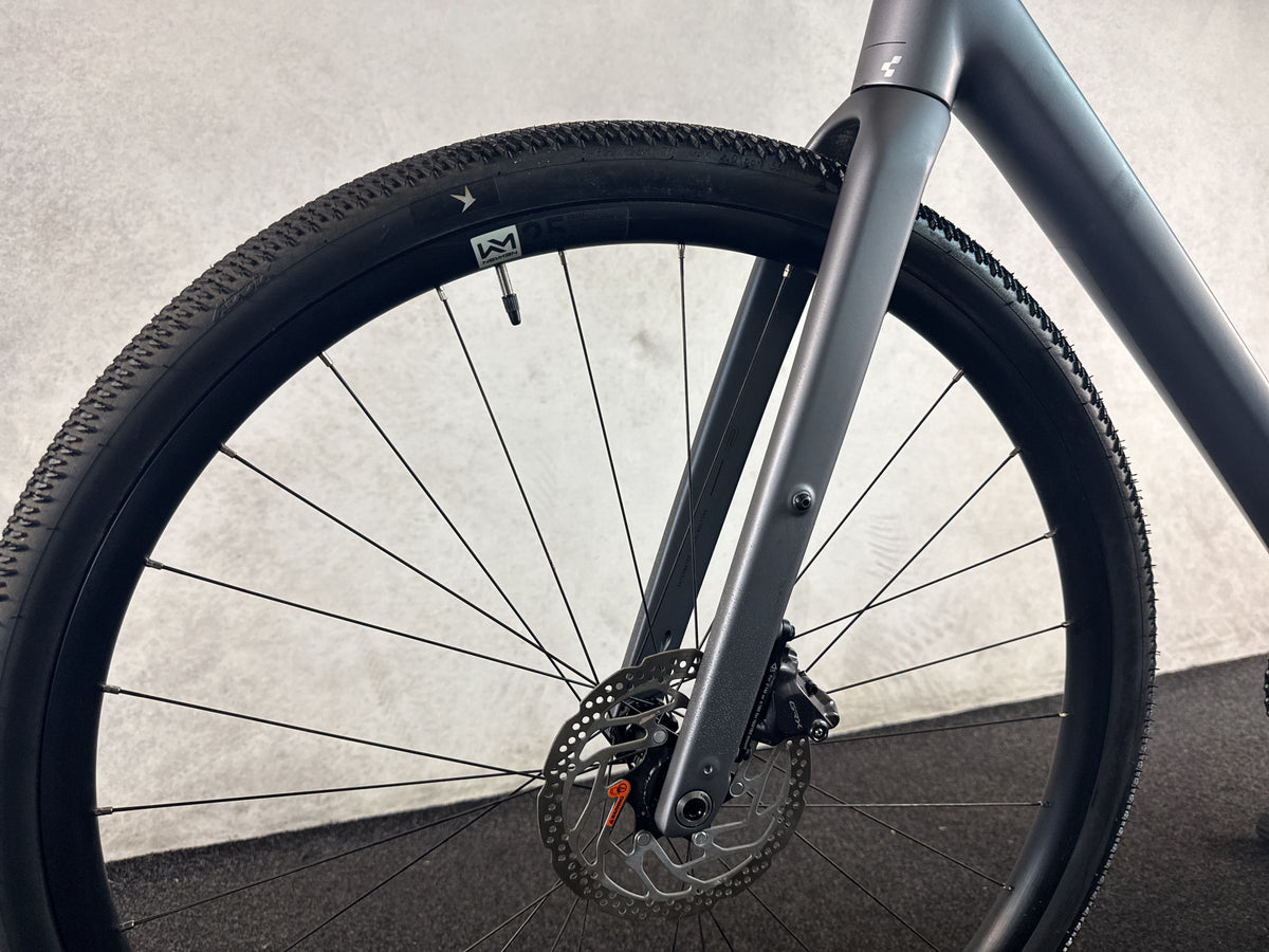 Cube Nuroad gebraucht – Vorderrad und Gabel