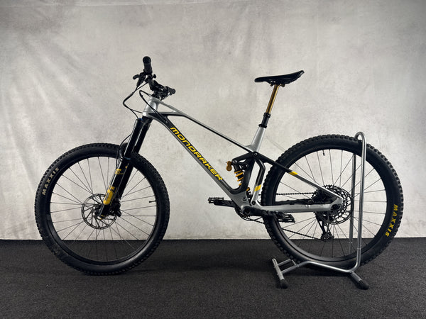 Mondraker Superfoxy Carbon RR