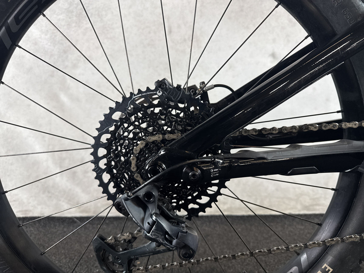 Specialized Turbo Levo Comp Alloy gebraucht – Hinterradnabe und Schaltung