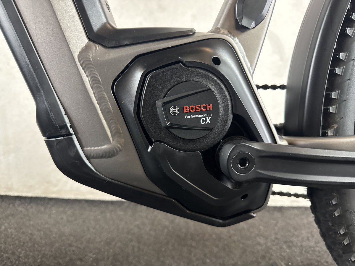 Focus Aventura² 6.8 gebraucht – Motor von links