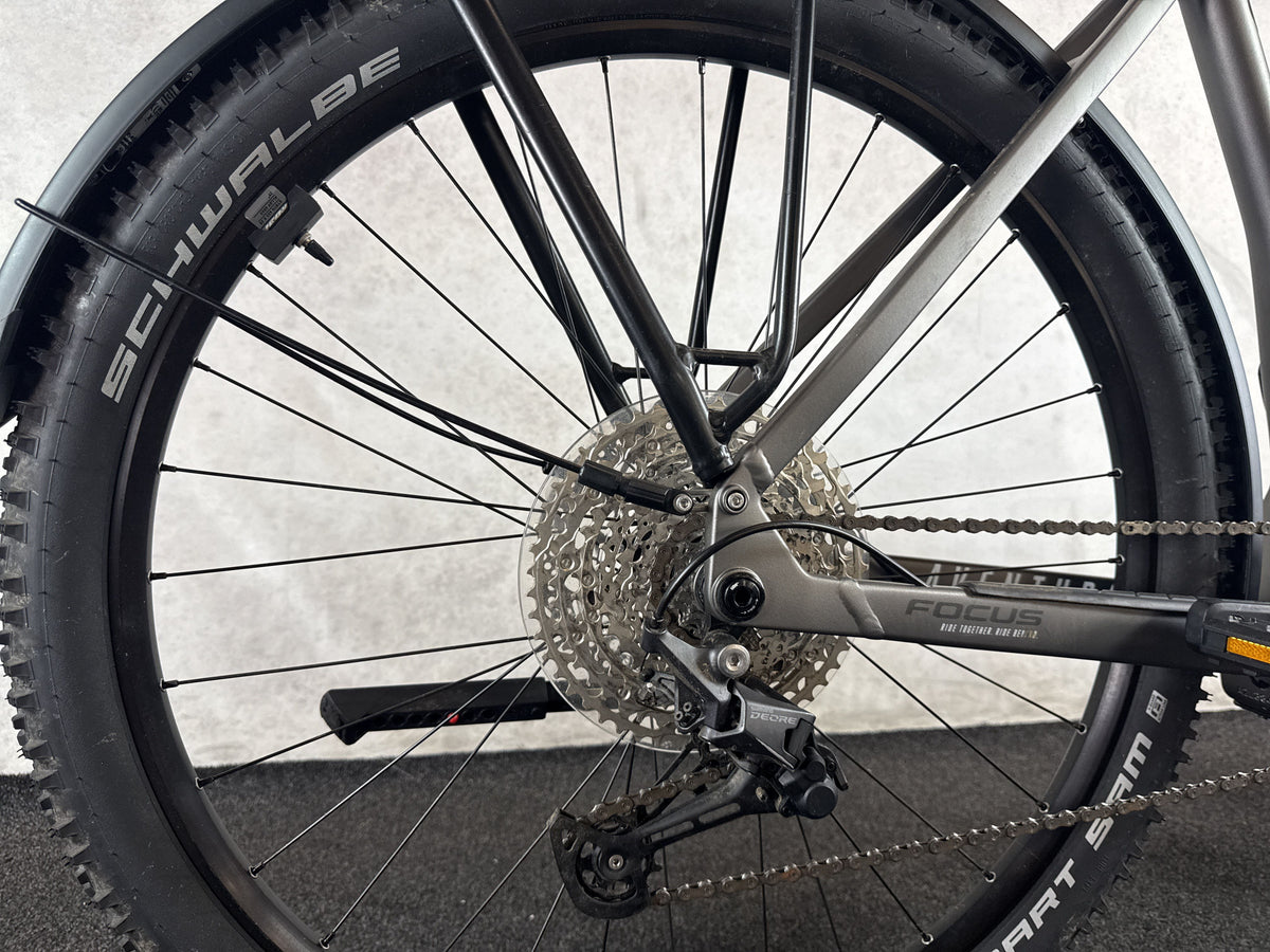 Focus Aventura² 6.8 gebraucht – Hinterradnabe und Schaltung