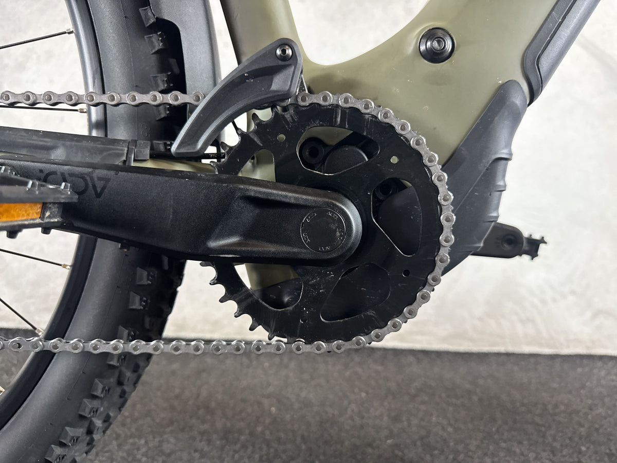 CUBE Reaction Hybrid Pro 800 Allroad gebraucht – Motor von rechts